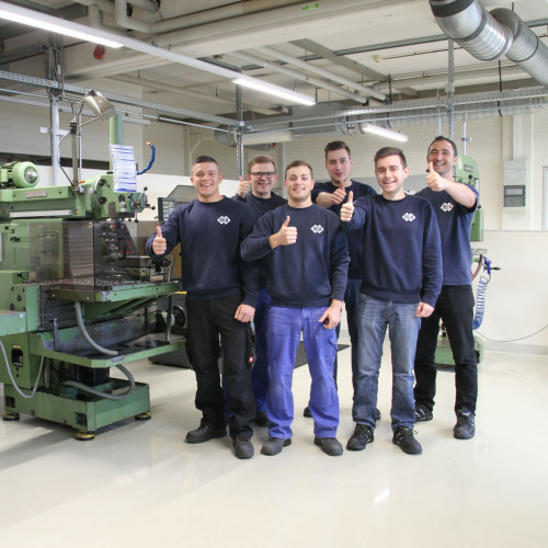 NELA Azubis in neuer Lehrwerkstatt
