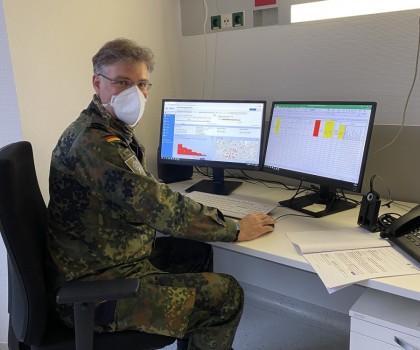 NELA Mitarbeiter bei Corona Helfende Hände